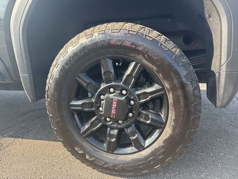 Used 2024 GMC Sierra 2500 AT4 w/ AT4 Premium Plus Package image 28