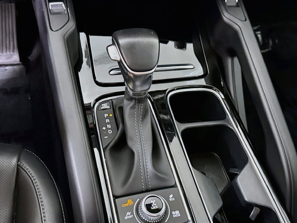 Used 2025 Kia Telluride S AWD/4WD image 11