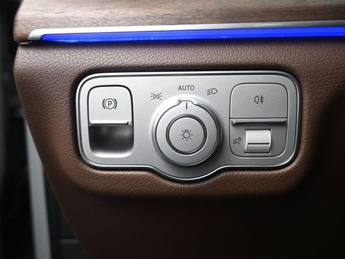 Used 2026 Mercedes-Benz GLS 450 4MATIC image 18