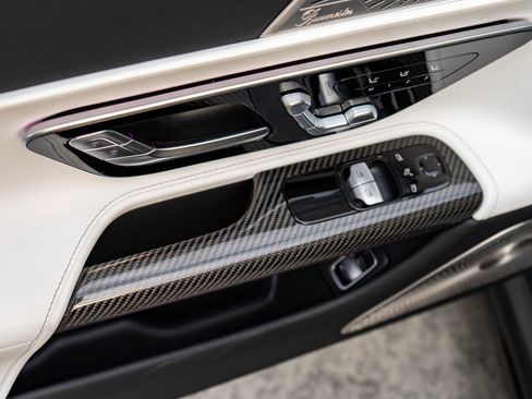 Used 2025 Mercedes-Benz AMG GT 63 image 13