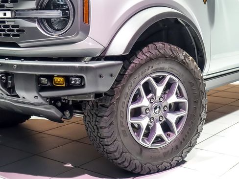 Used 2024 Ford Bronco Badlands AWD/4WD image 5