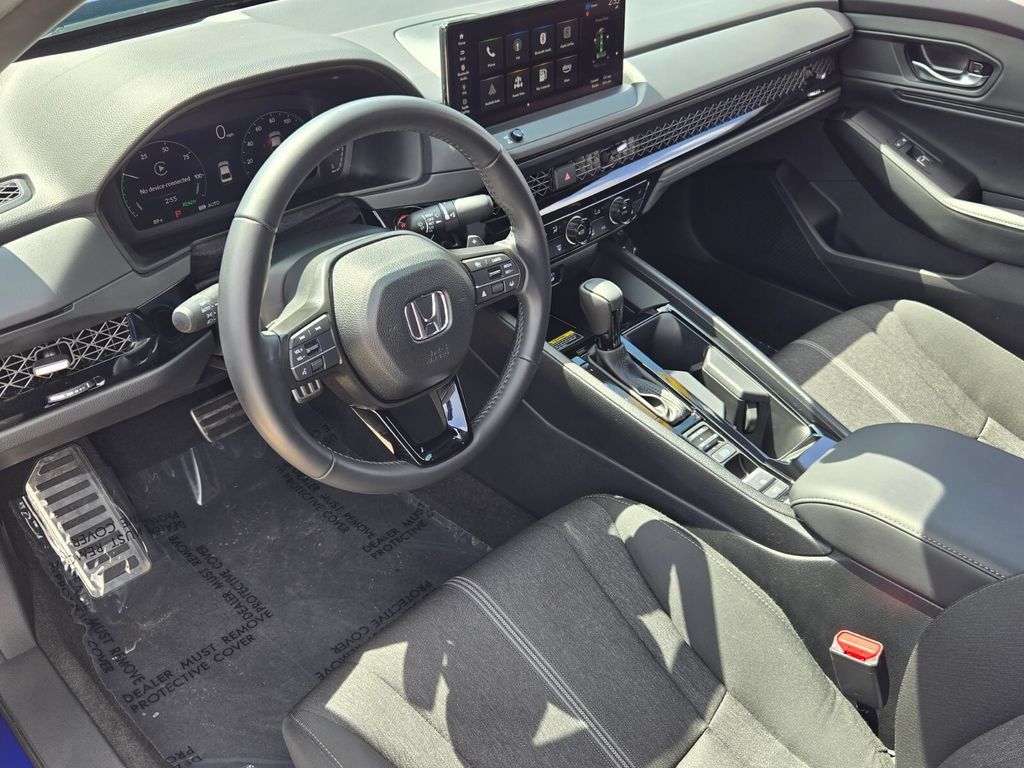 Used 2025 Honda Accord Sport image 11