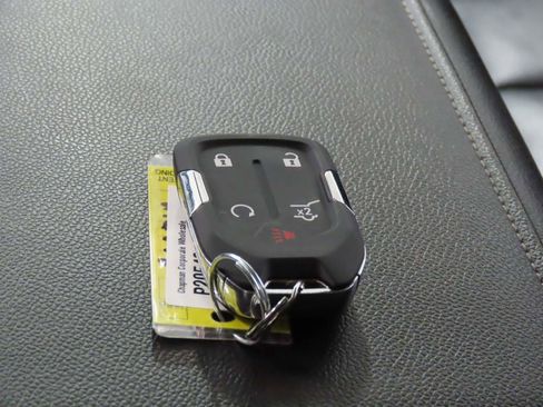 Certified 2023 GMC Acadia SLT image 20