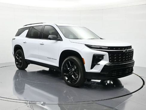 New 2026 Chevrolet Traverse RS image 3
