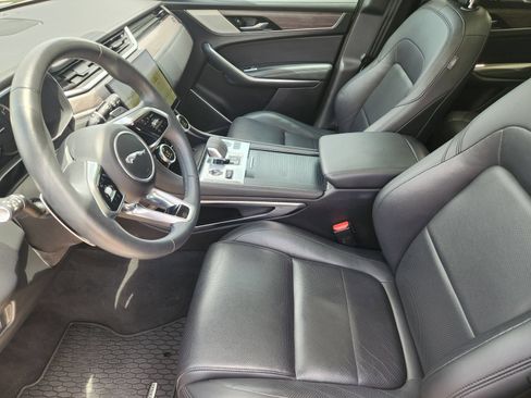 Used 2023 Jaguar F-PACE S AWD/4WD image 16