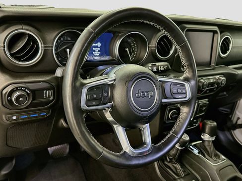 Used 2023 Jeep Wrangler Unlimited Sahara w/ Cold Weather Group AWD/4WD image 18