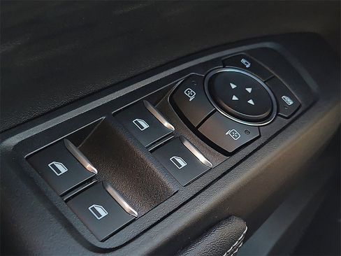 New 2025 Ford Ranger XLT w/ FX4 Off-Road Package image 17