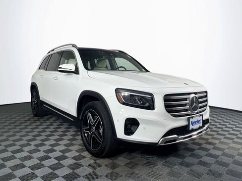 Certified 2026 Mercedes-Benz GLB 250 4MATIC image 8