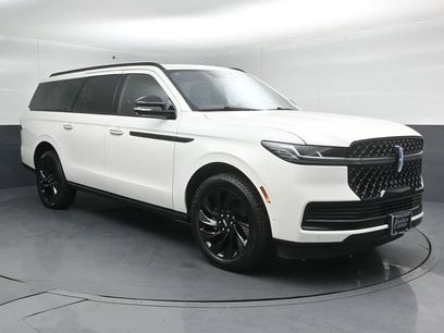 Used 2025 Lincoln Navigator L Reserve w/ Jet Appearance Package