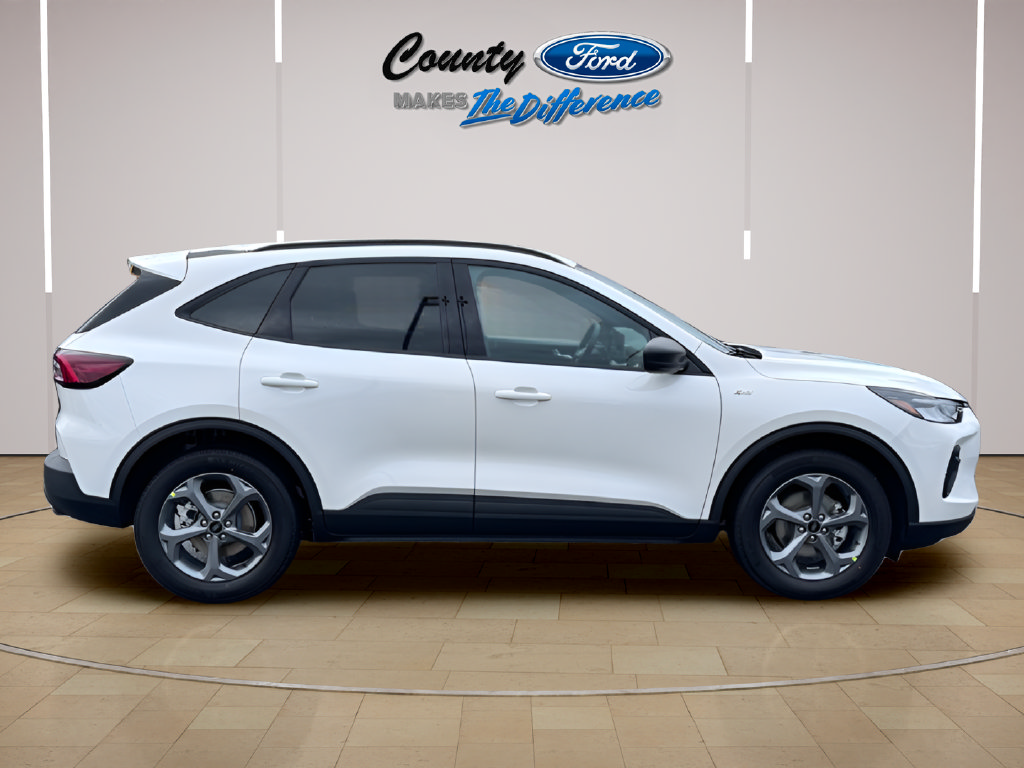 Used 2026 Ford Escape ST-Line w/ Tech Pack #1 FWD image 24