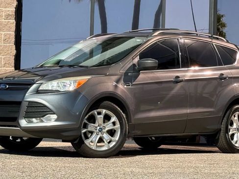 Used 2013 Ford Escape SE image 4