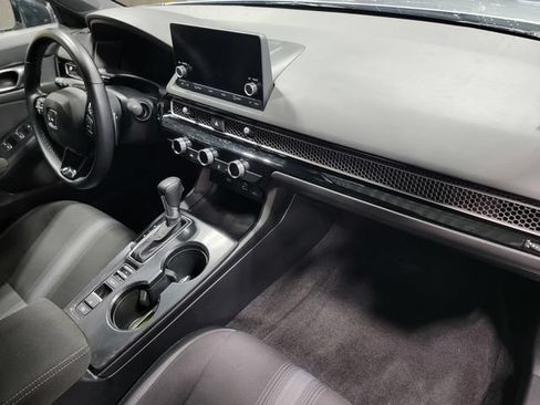 Certified 2024 Honda Civic Sport image 17