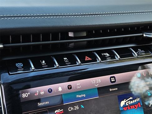 Used 2022 Jeep Grand Cherokee Limited 4xe image 26