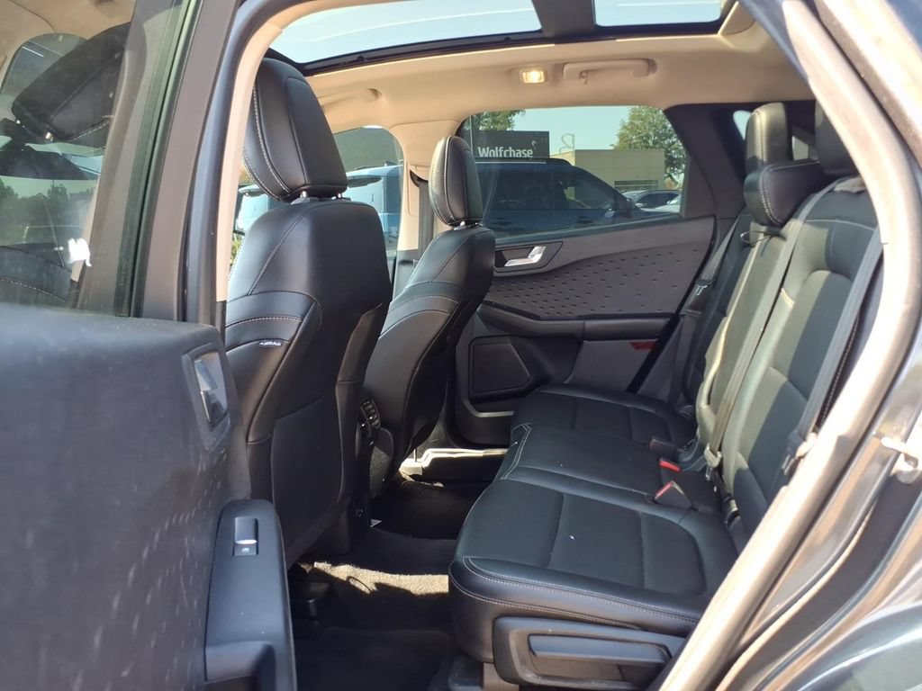 Used 2020 Ford Escape SEL FWD image 10