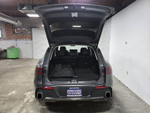 Used 2023 Genesis GV70 2.5T w/ Advanced Package image 44