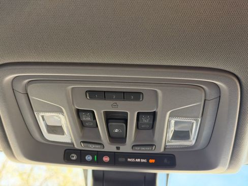 Used 2022 GMC Sierra 2500 Denali image 22