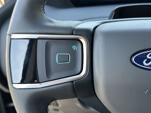 New 2025 Ford Expedition Max Active image 15