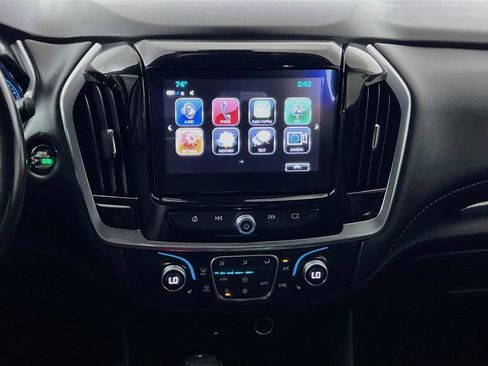 Used 2019 Chevrolet Traverse LT w/ LT Premium Package AWD/4WD image 16