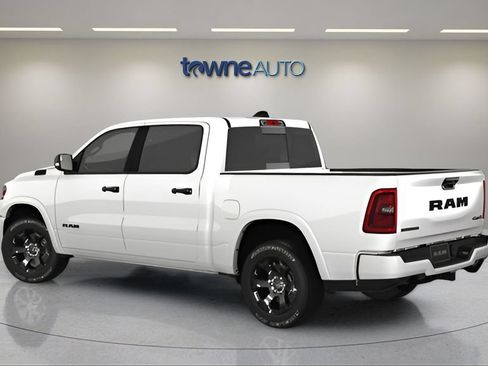 Used 2025 RAM 1500 Big Horn AWD/4WD image 5