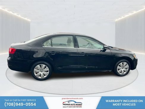 Used 2013 Volkswagen Jetta SE FWD image 8