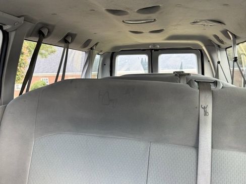 Used 2008 Ford E-350 and Econoline 350 Extended Super Duty image 36