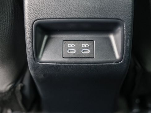 Certified 2025 Toyota Corolla SE FWD image 6