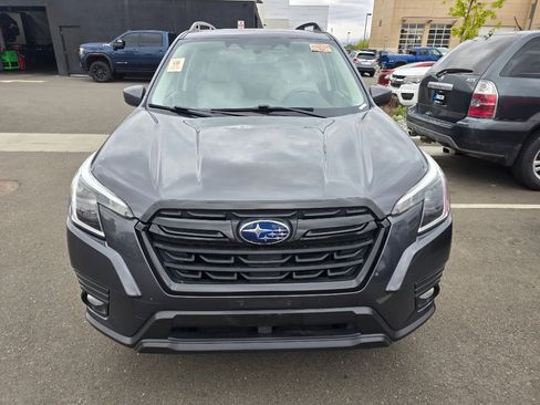 Used 2022 Subaru Forester Premium AWD/4WD image 8