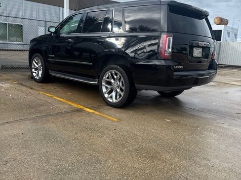 Used 2018 GMC Yukon SLE w/ Convenience Package RWD image 2