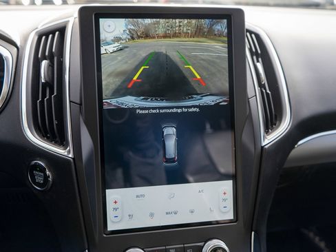 Used 2021 Ford Edge Titanium image 20