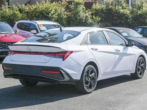 New 2026 Hyundai Elantra Sport image 4