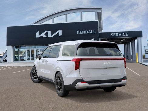 New 2026 Kia Carnival EX FWD image 4