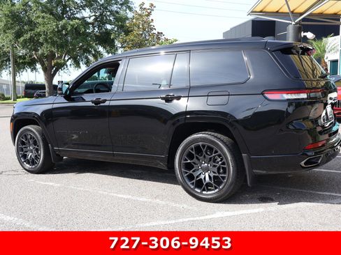 Used 2025 Jeep Grand Cherokee L Summit w/ Advanced Protech Group IV AWD/4WD image 7