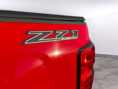 Used 2017 Chevrolet Silverado 1500 LT w/ All Star Edition AWD/4WD image 28