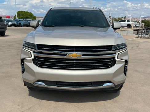 Used 2021 Chevrolet Suburban LT AWD/4WD image 9