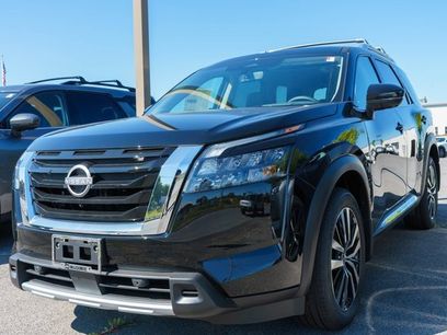 New 2025 Nissan Pathfinder Platinum
