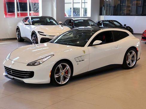 Certified 2018 Ferrari GTC4Lusso image 30