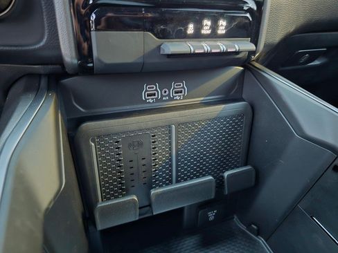 New 2026 RAM 1500 Big Horn AWD/4WD image 29