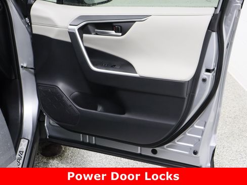 Used 2024 Toyota RAV4 Limited image 39