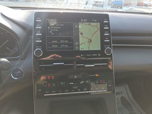 Used 2019 Toyota Avalon Limited image 14