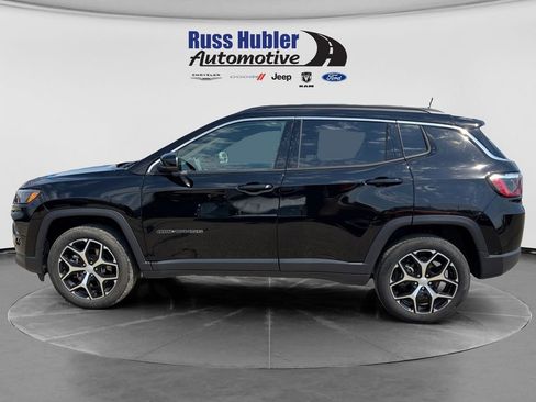 Used 2024 Jeep Compass Limited AWD/4WD image 2
