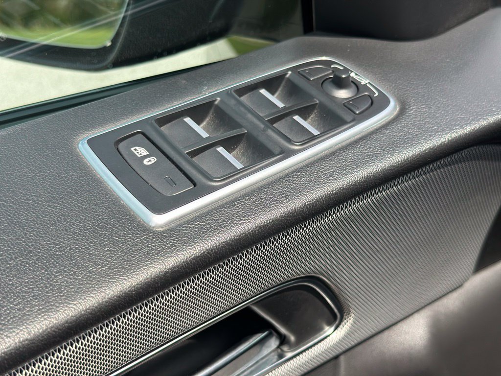Used 2020 Jaguar F-PACE S AWD/4WD image 17