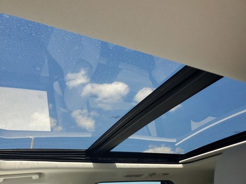 New 2026 Ford Expedition Active image 18