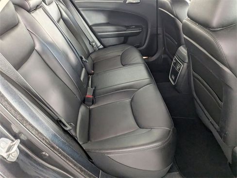 Used 2021 Chrysler 300 Touring L image 29