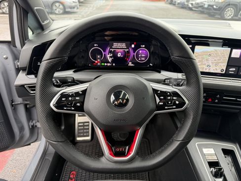 Used 2022 Volkswagen GTI SE image 19