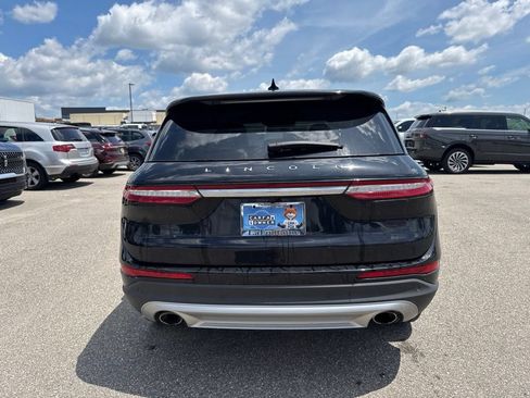 Used 2024 Lincoln Corsair AWD image 4