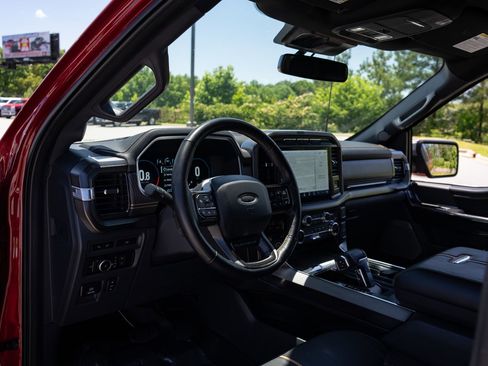 Used 2023 Ford F150 4x4 SuperCrew image 12