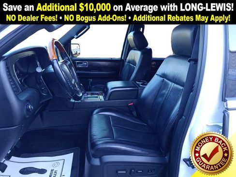 Used 2017 Lincoln Navigator Select image 14