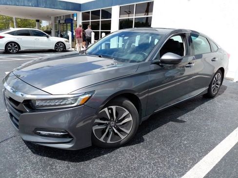 Used 2018 Honda Accord Touring image 1