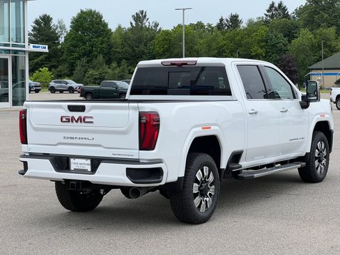 New 2026 GMC Sierra 2500 Denali w/ Denali Reserve Package AWD/4WD image 12