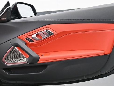 Used 2024 BMW Z4 M40i w/ Premium Package image 22